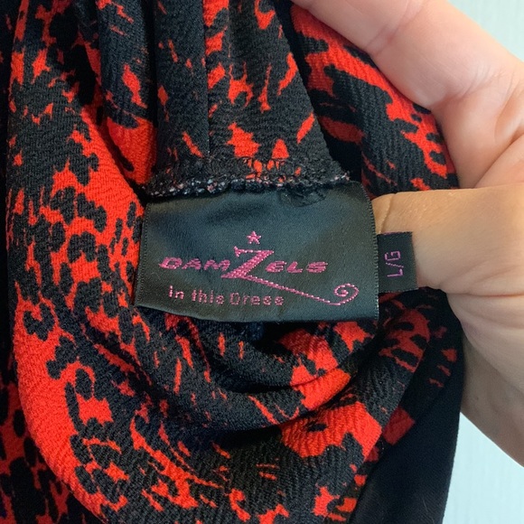 Damzels in this Dress - Picture 2 of 5